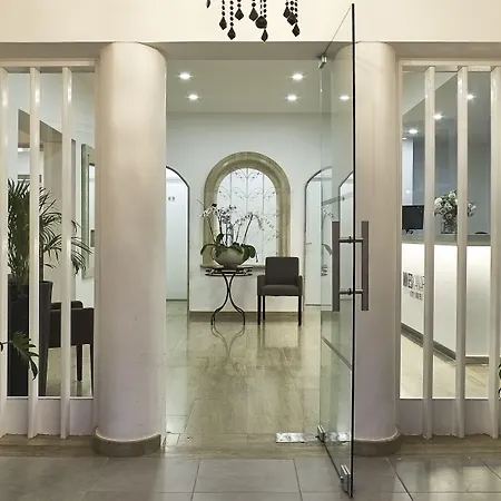 호텔 Mikes Kanarium 3*