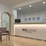 酒店 Mikes Kanarium 拉纳卡