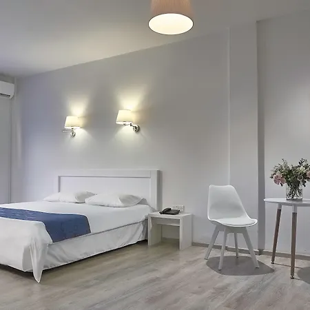 Hotel Mikes Kanarium Larnaca