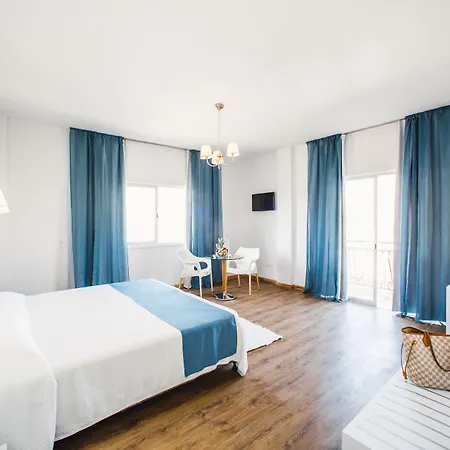 Hotel Mikes Kanarium