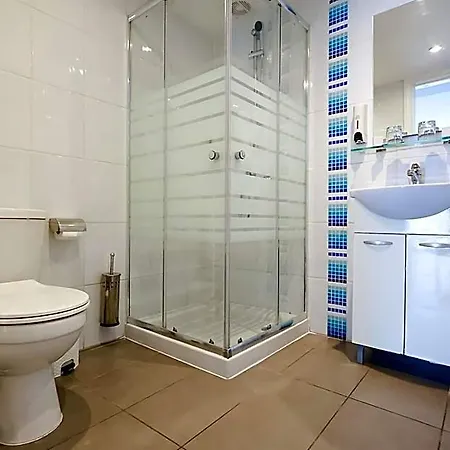 Mikes Kanarium 3* Larnaca