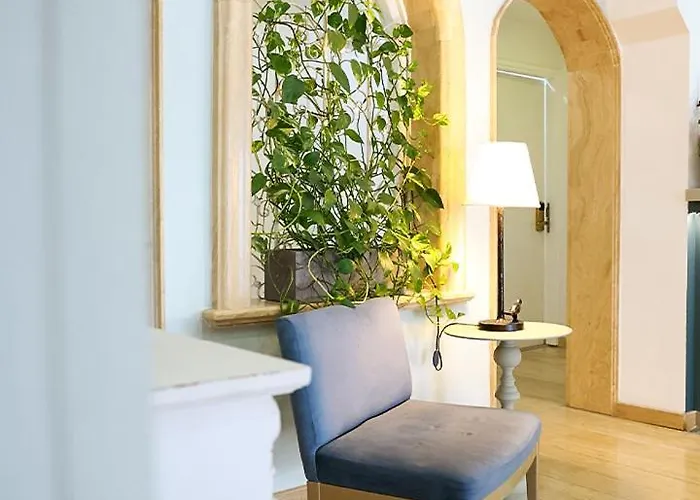 Hotel Mikes Kanarium