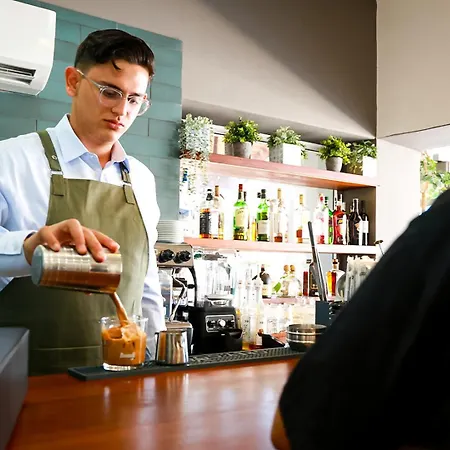 Mikes Kanarium Hotel Larnaca